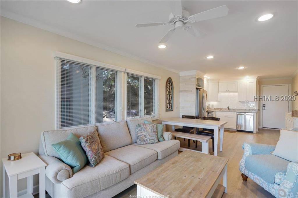Direct Oceanfront Private Villa Overlooking Pool/Beach - South Forest Beach - Right Next To Coligny Plaza ヒルトンヘッドアイランド エクステリア 写真