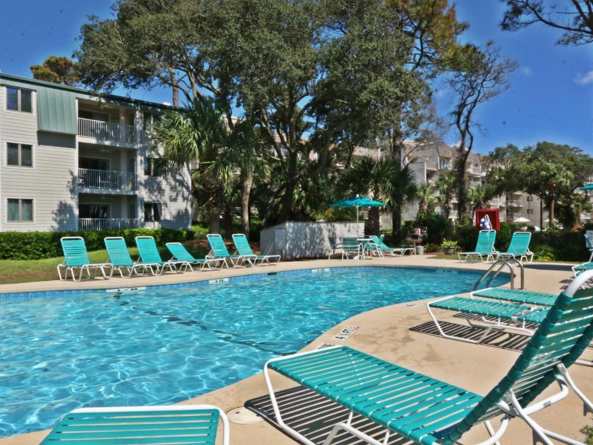 Direct Oceanfront Private Villa Overlooking Pool/Beach - South Forest Beach - Right Next To Coligny Plaza ヒルトンヘッドアイランド エクステリア 写真